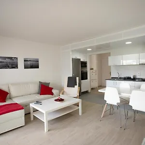  Apartamento Residencial Teguisol